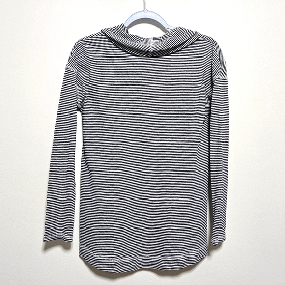 J. Jill Cotton Womens Relaxed Cowl Neck Cozy Top Cottagecore Gray White XS - Picture 12 of 13